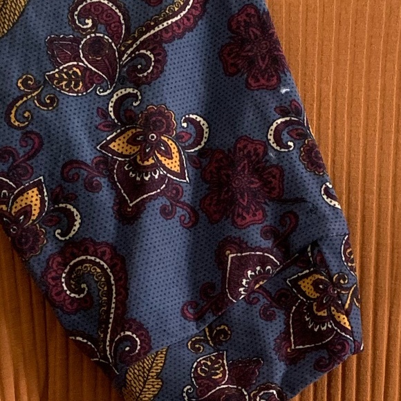 Sm. Perfect (new) with OS leggings (worn) - Picture 3 of 3